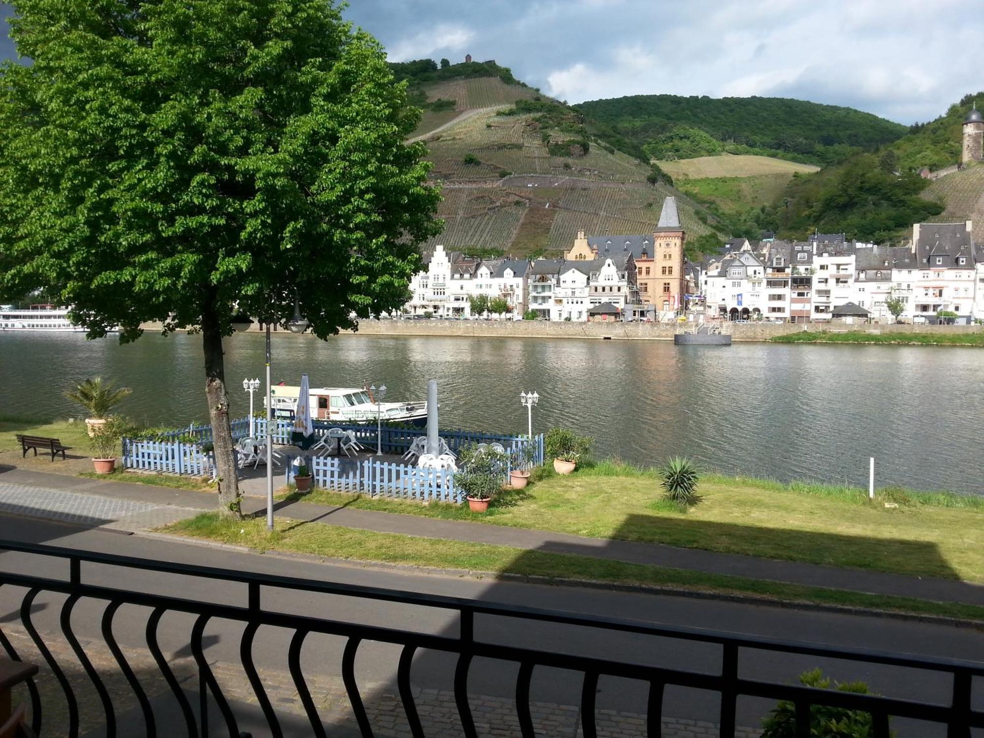 "Ferienhaus An Der Mosel" Zell an der Mosel Cameră foto