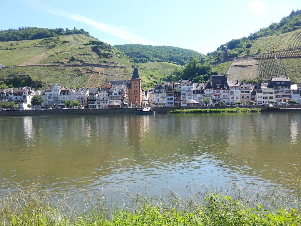 "Ferienhaus An Der Mosel" Zell an der Mosel Exterior foto