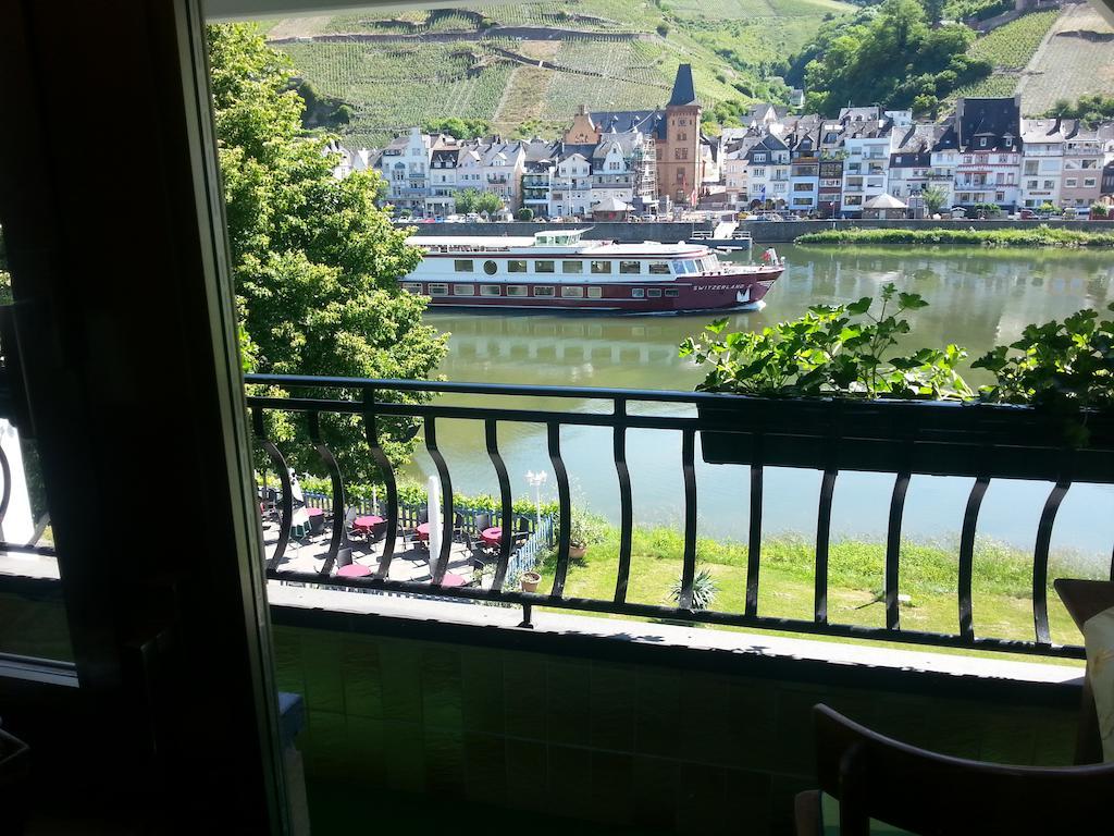 "Ferienhaus An Der Mosel" Zell an der Mosel Exterior foto